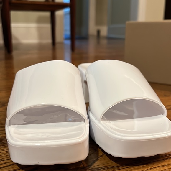 white sandals - Picture 2 of 6